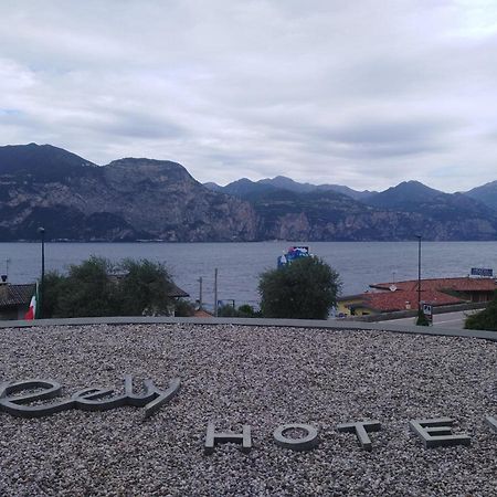 Hotel Residence Rely Brenzone sul Garda Exterior photo